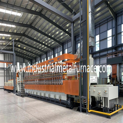 Gaz de rouleau de soutien Mesh Belt Furnace Carburizing Tempering continu pour des attaches