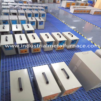Four de fonte de cuivre en acier électrique d'induction de l'or 70KW en aluminium de fréquence moyenne